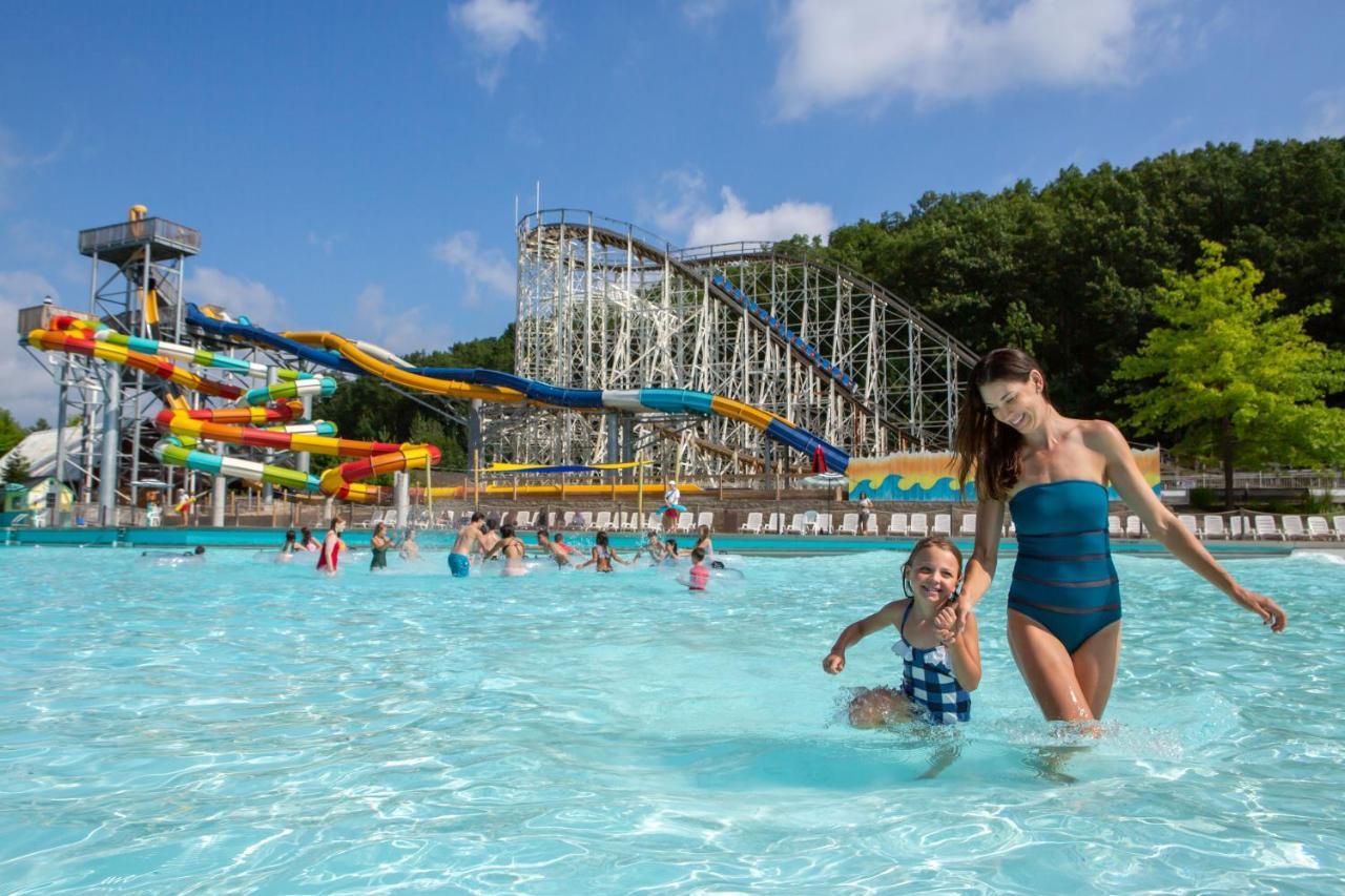 קווינסבורי Six Flags Great Escape Lodge & Indoor Waterpark מראה חיצוני תמונה