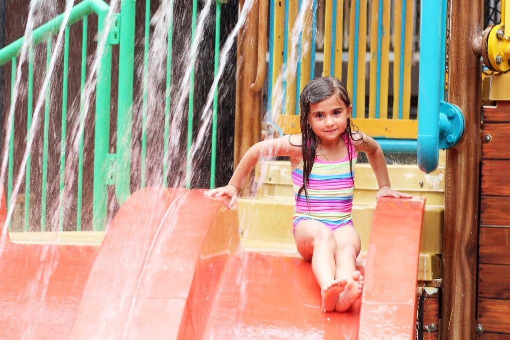 קווינסבורי Six Flags Great Escape Lodge & Indoor Waterpark מראה חיצוני תמונה